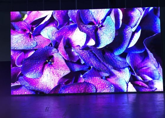 Guter Preis Nachfrischungsrate>3840hz Kleine Tonhöhe HD Innenraum Vollfarb-LED-Display P1.875 Innenraum Vollfarb-LED-Display Online