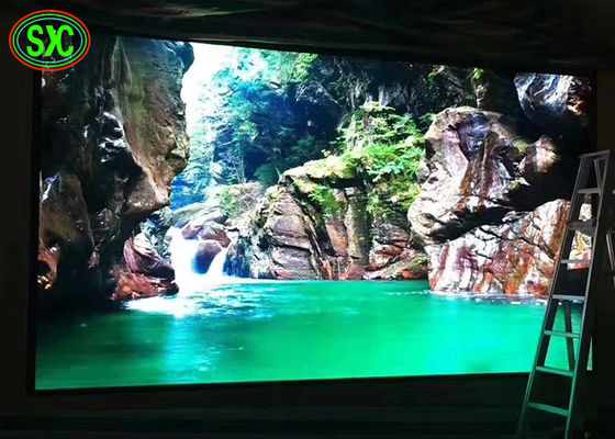 Guter Preis Ultra dünne nahtlose Hd geführte Anzeigen-Videowand Druckguss-Kabinett-Pixel-Neigung 3.9mm Online