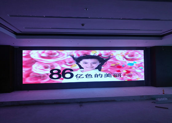 Guter Preis P3 Vollfarbe Innen-Außen-Bühne Hintergrund Bewegliche Flexible LED-Vorhang-Display-Bildschirm Online