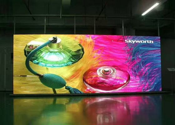 Guter Preis Werbebildschirm mit LED-Billboard P5 Online