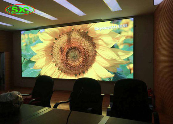 Guter Preis Innen-P5 LED Bildschirm LED-hoher Auflösung und -freigabe Online