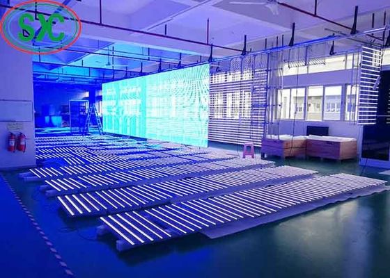 Guter Preis LED-Transparenter Bildschirm hohe Helligkeit Vollfarbe Transparente Wand 32768 Punkte/Quadratmeter Online