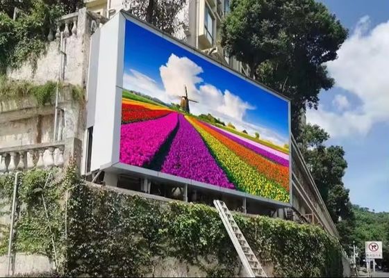 Hochwertige LED-Bildschirme mit hoher Bildwiederholfrequenz für Hochzeitsveranstaltungen Eingangsspannung AC90-240V