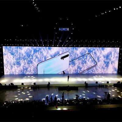 Guter Preis Erlebnismarketing LED-Bildschirme mit 111111/m2 Pixeldichte und 120° / 60° Blickwinkel Online