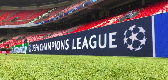 Graue Maßstab Korrektur Wettbewerb Arena Beschilderung mit 60Hz Frame Rate und Leistung