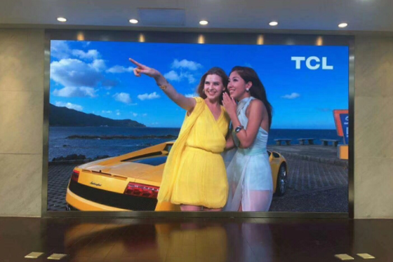 Vollfarbige P3.91 Indoor-LED-Videowand 500x500 Aluminium-Druckgussgehäuse und 3840Hz Bildwiederholfrequenz