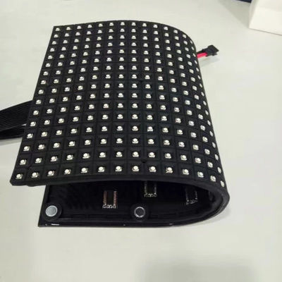 Guter Preis Flexibles LED-Anzeigen-Innenmodul-farbenreiche Platte P4 SMD2121 2 Jahre Garantie- Online