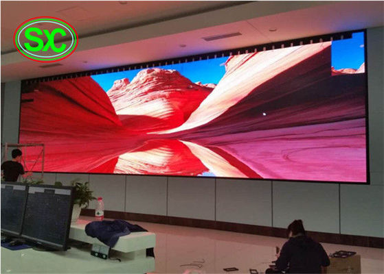 Guter Preis HD-Innenbereich P2.5mm SMD-LED-Display-Bildschirm Led-Videowandplatte mit 160000 Punkten/m2 Online