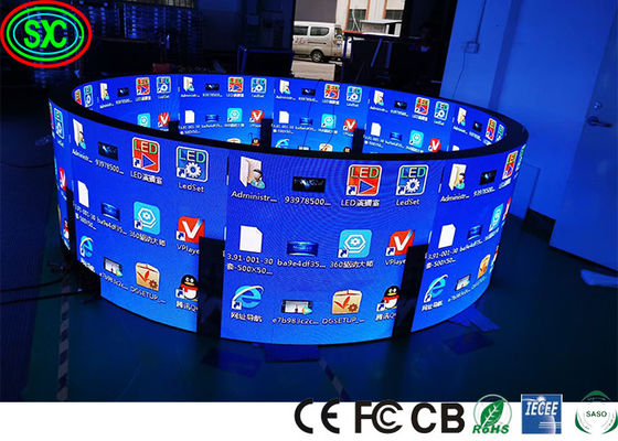 Guter Preis P2 P4 SMD2121 1000nits gekrümmter flexibler LED-Display 1R1G1B Vollfarb-LED-Display Online