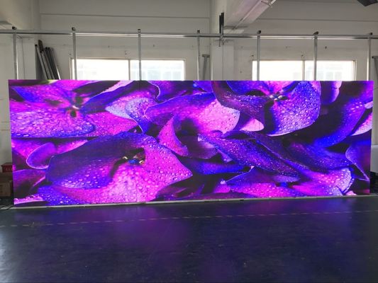 Stadium LED sortiert Anzeigefeld-hohe Bildwiederholfrequenz 3840hz Miet-Kabinett P3.91/P4.81 500 Farbeled mit Biegung aus