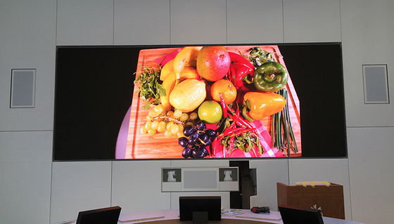 Guter Preis P1.875 Innenraum-Full-Colour-LED-Display 800cd/m2 Helligkeit 284440 Punkte/m2 Online