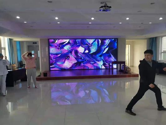 Guter Preis HD SMD P5 Miet-LED zeigen hohe Innenhelligkeit für Live Sports-Konzert, 640x640 Kabinett, 2500 an Online