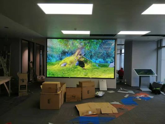 Guter Preis 160000 Pixel/m2 2121 Lampengröße 160*160 Modulgröße Innenraum Vollfarb-LED-Display SCX LED P2.5 Werbe-LED-Display Online